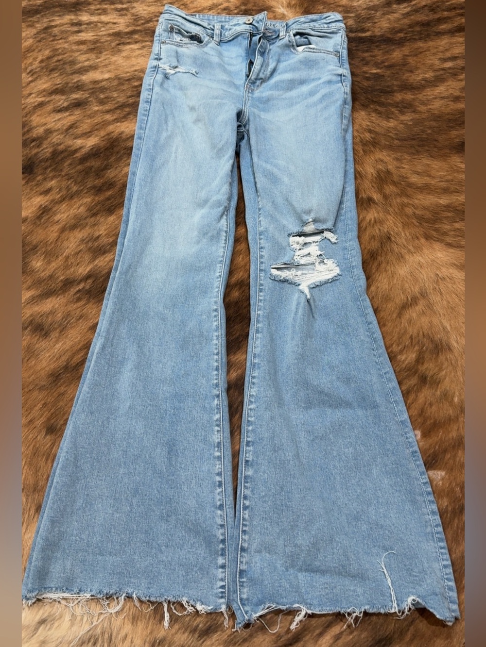 American Eagle Light Blue Distressed Women's Flare Jeans